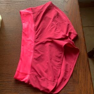 Lululemon size 8 regular hot pink& magenta shorts